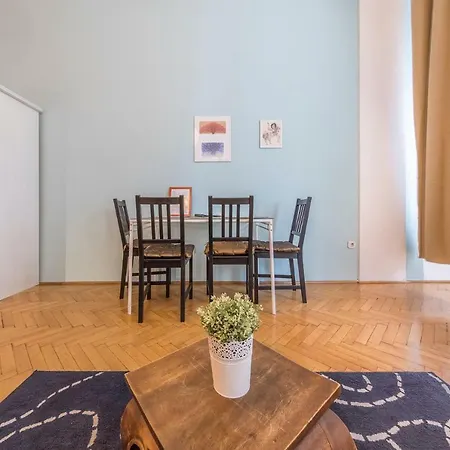Miso Apartment *